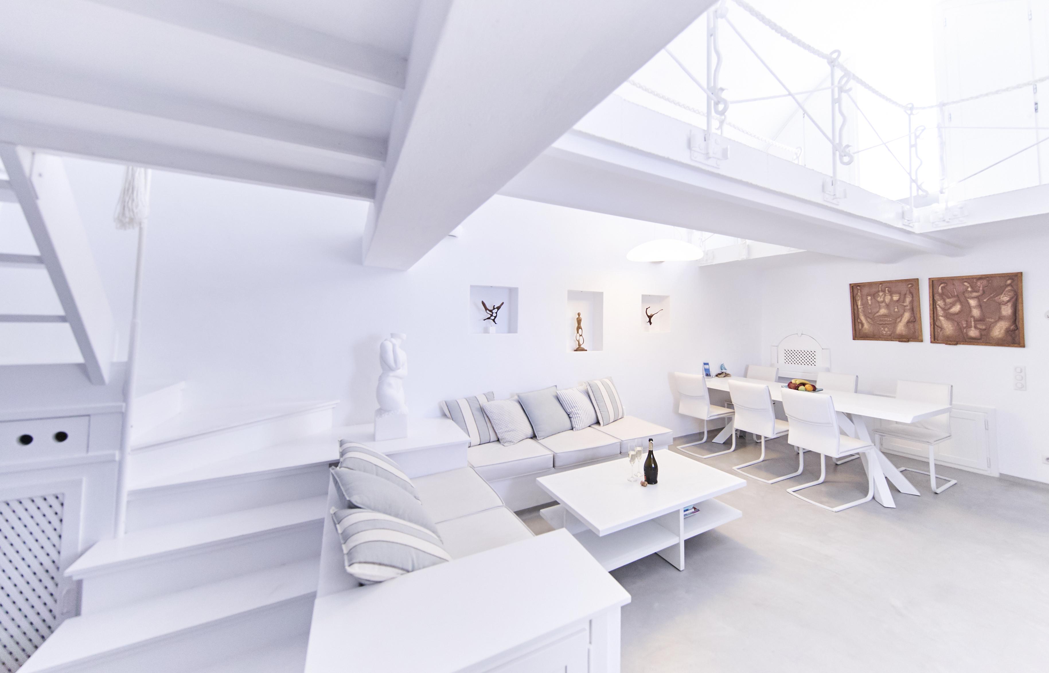 Trieris Villa & Suites Fira  Bagian luar foto