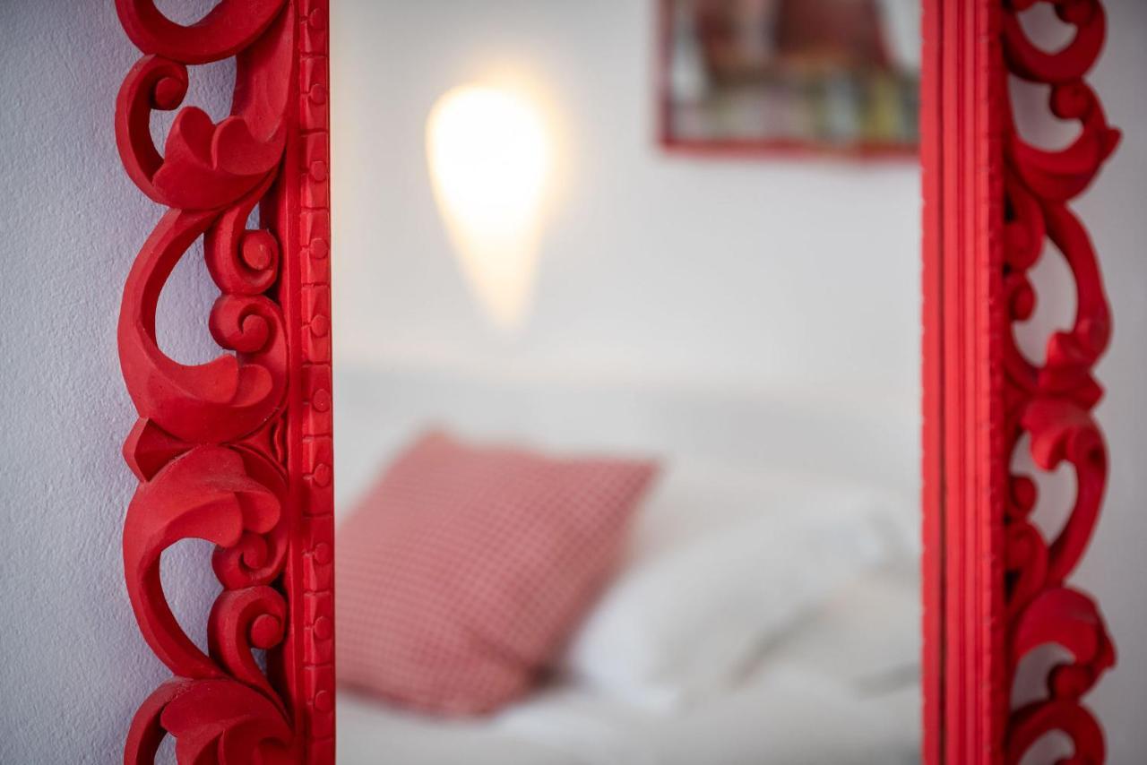 Trieris Villa & Suites Fira  Bagian luar foto