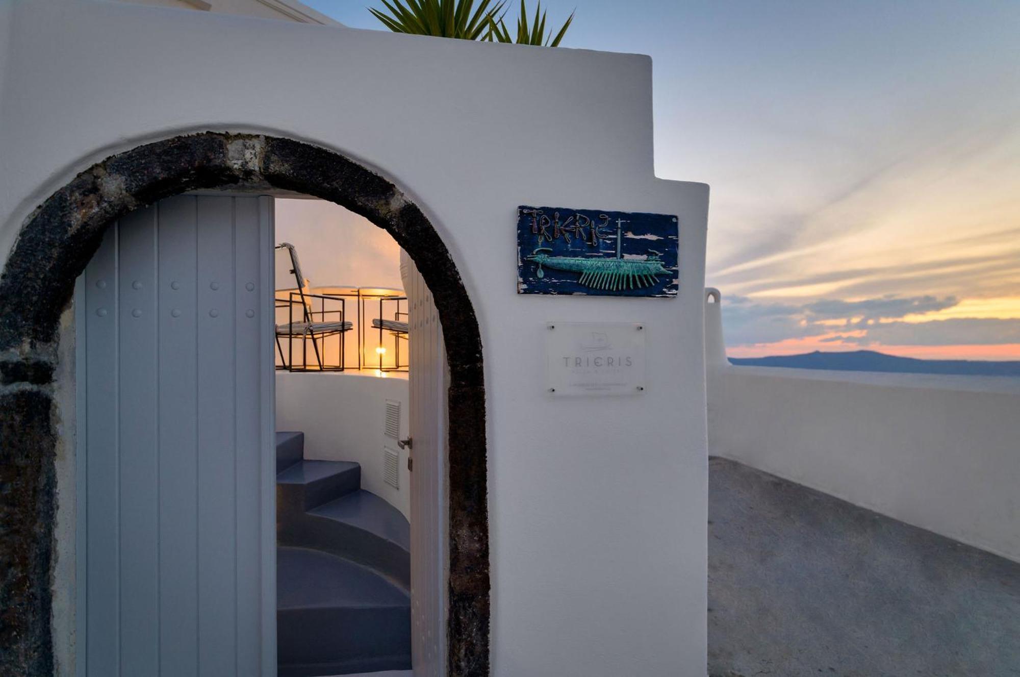Trieris Villa & Suites Fira  Bagian luar foto