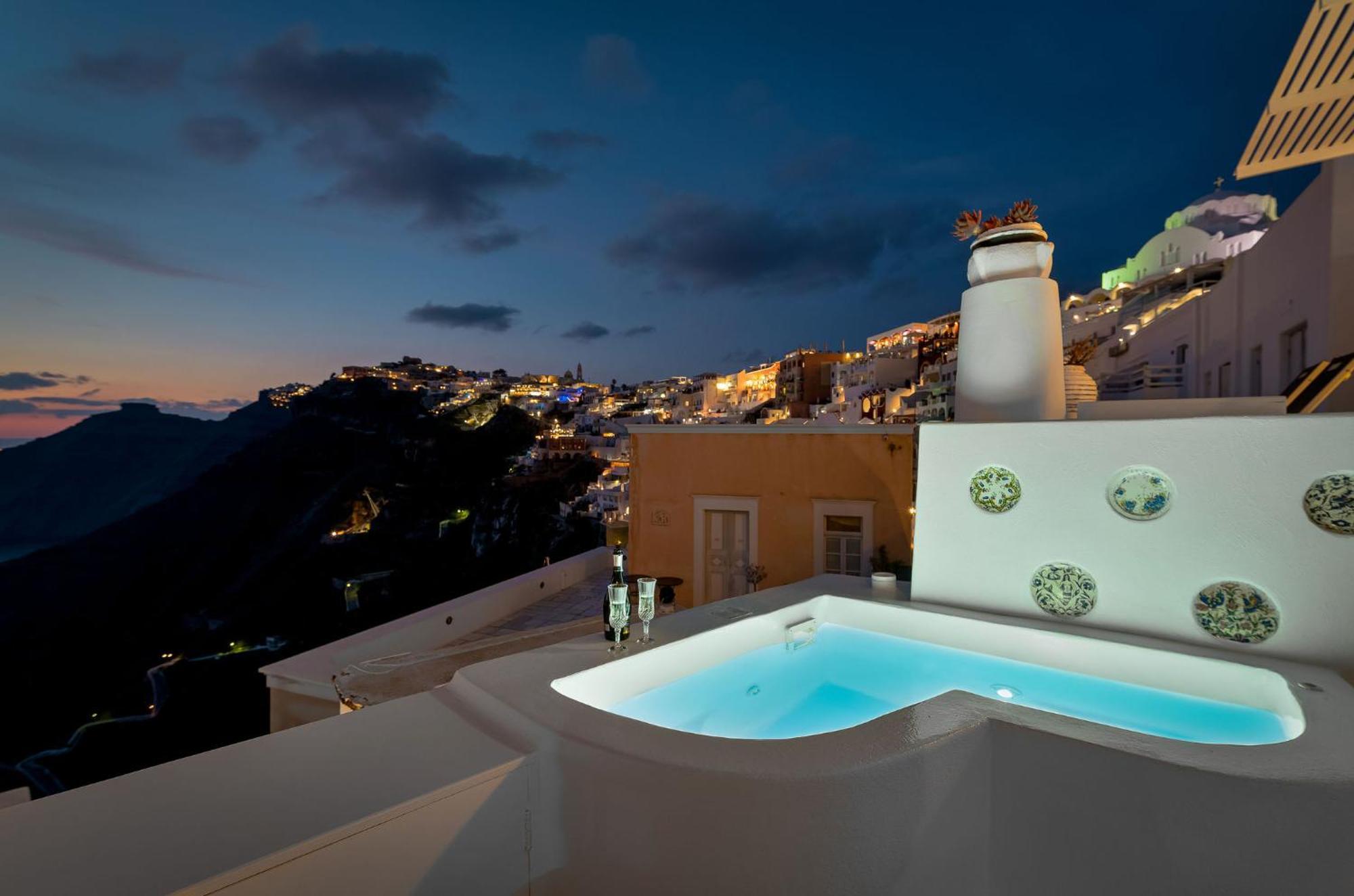 Trieris Villa & Suites Fira  Bagian luar foto