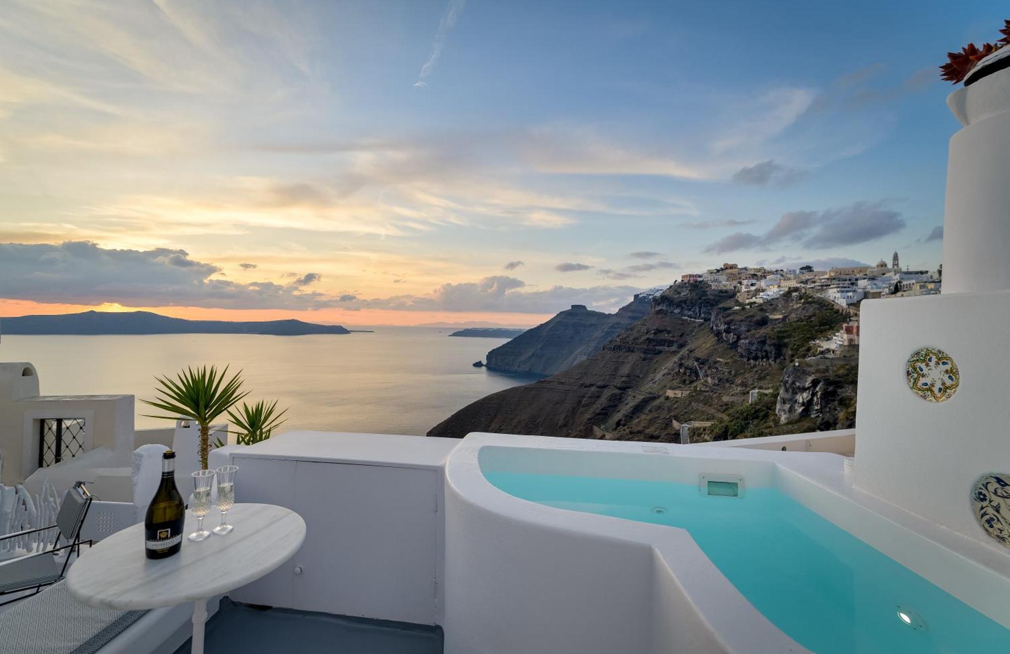 Trieris Villa & Suites Fira  Bagian luar foto