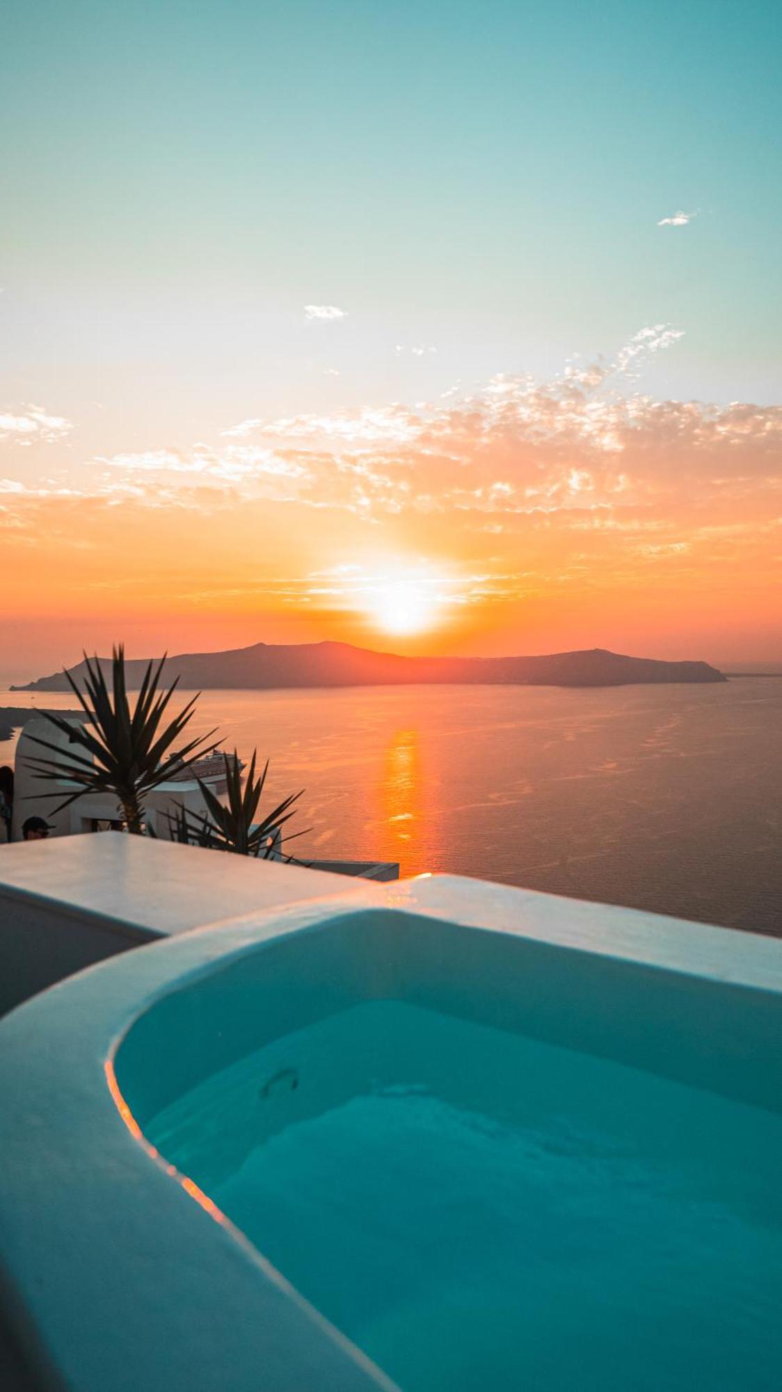 Trieris Villa & Suites Fira  Bagian luar foto