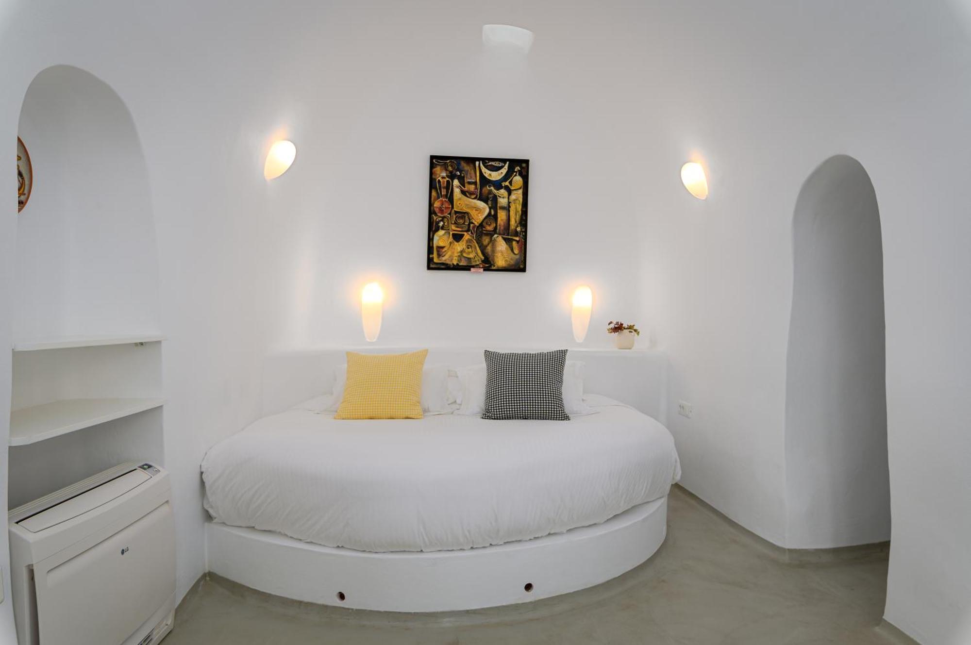 Trieris Villa & Suites Fira  Bagian luar foto