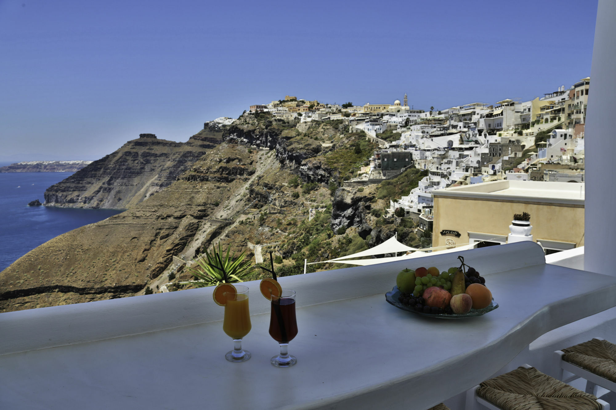 Trieris Villa & Suites Fira  Bagian luar foto