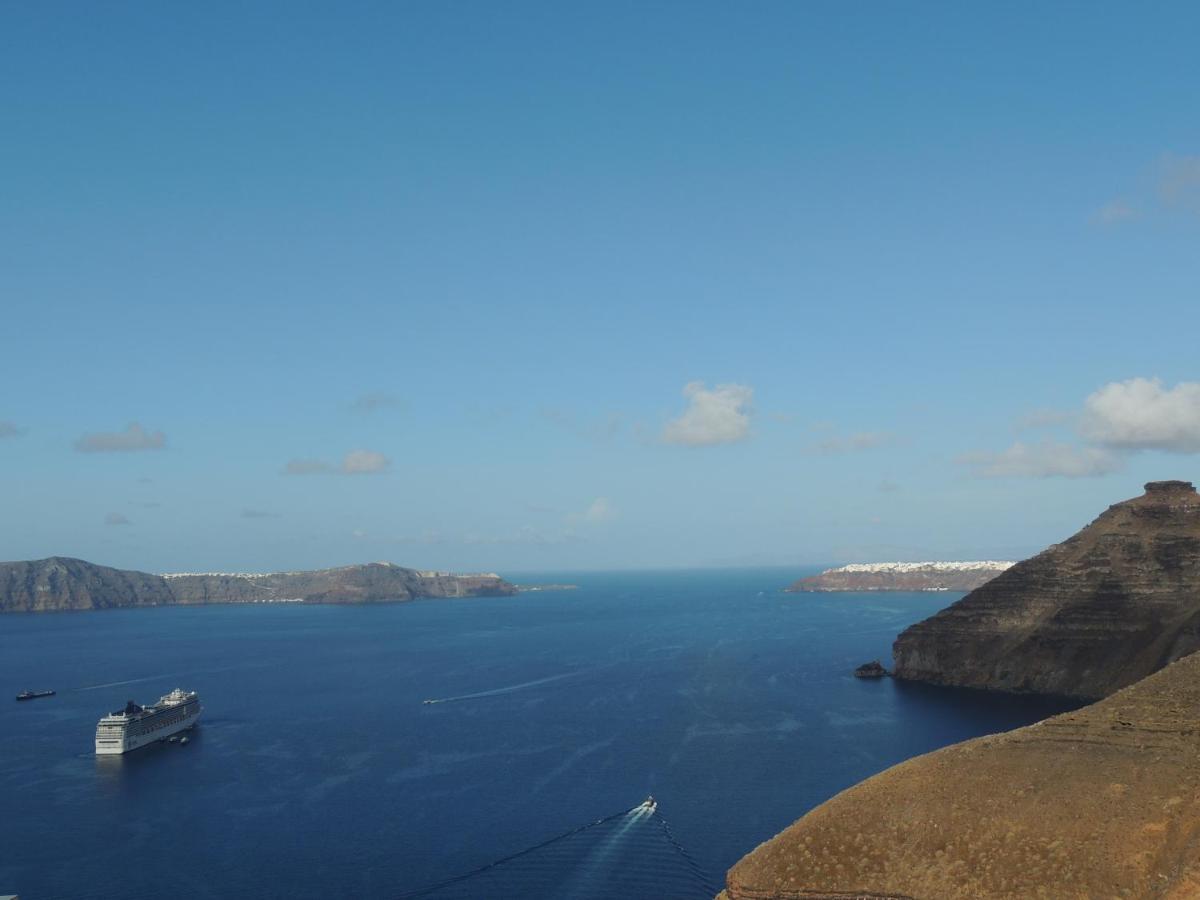 Trieris Villa & Suites Fira  Bagian luar foto